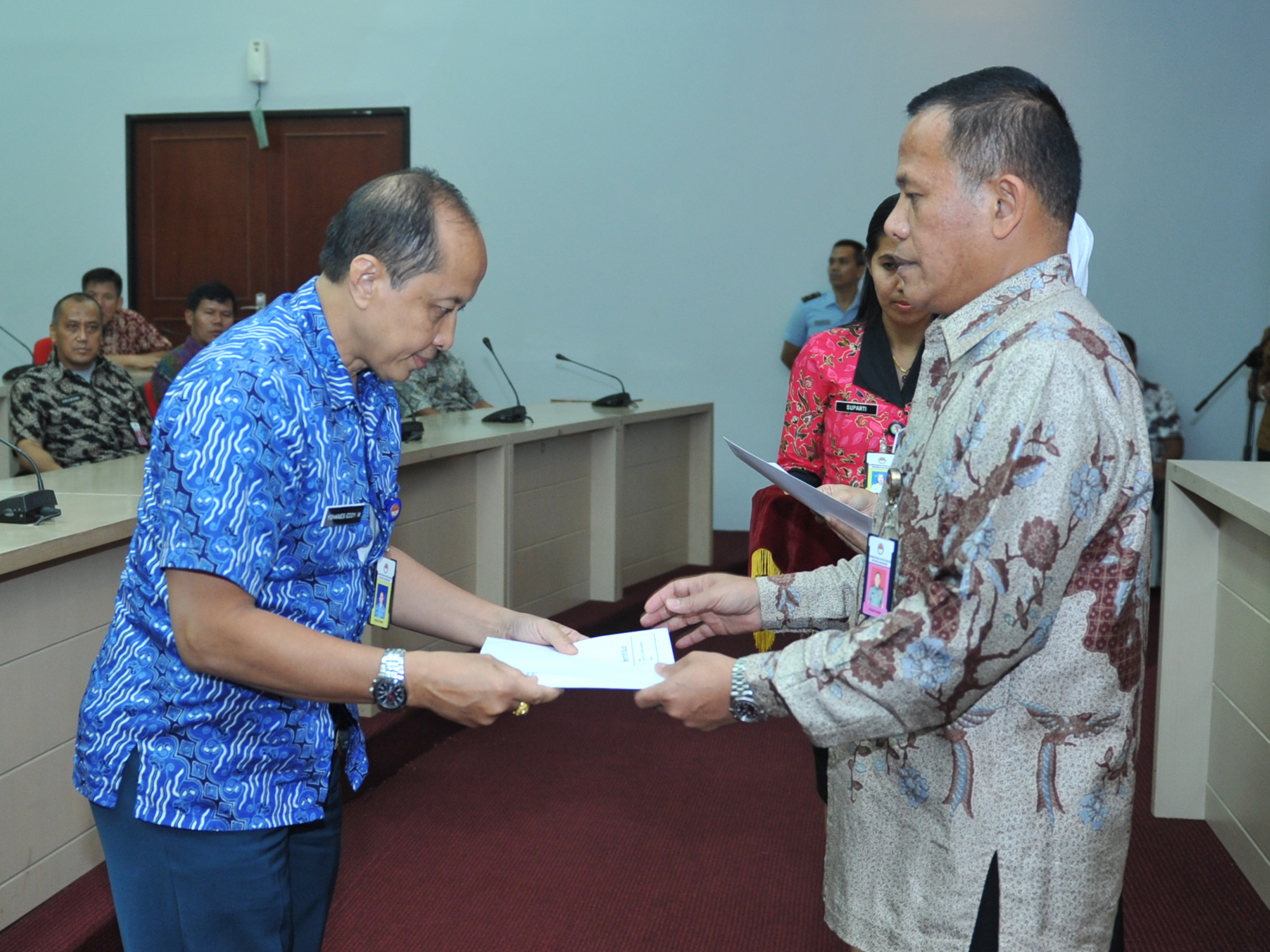 tutup1