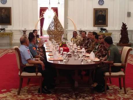 Jokowi Kumpulkan Petinggi TNI di Istana