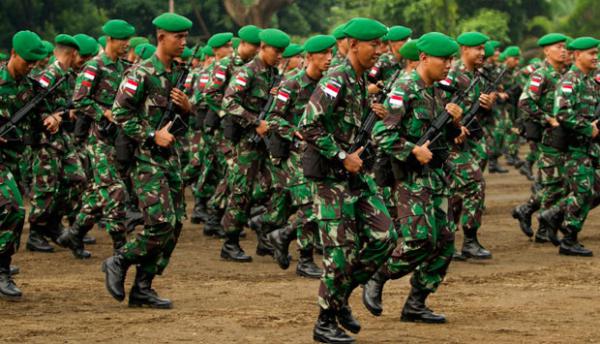 Misi Jaga Perbatasan, Prajurit TNI Siapkan Bekal Buku Bacaan