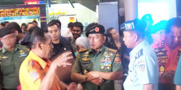 Panglima TNI: Kami akan Kerja Keras Bantu SAR AirAsia