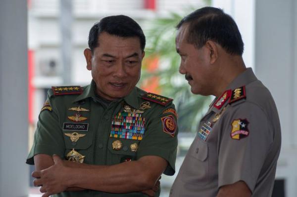 Panglima TNI Serahkan Kasus Narkoba dan Uang Palsu ke Wakapolri
