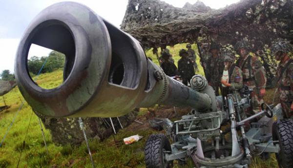 TNI Tempatkan 6 Meriam Howitzer di Perbatasan Malaysia