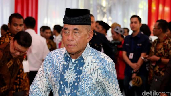 Menhan Sebut ISIS Babak Belur di Suriah Sehingga Menyebar