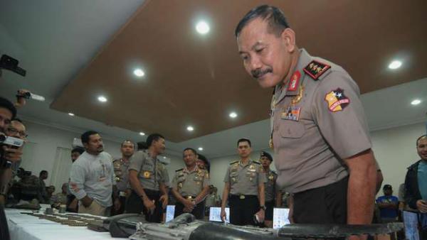 Badrodin Akui Latihan Perang TNI Permudah Pengejaran Teroris