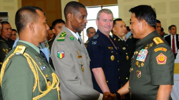 Panglima TNI Buka Dikreg XLII Sesko TNI TA. 2015