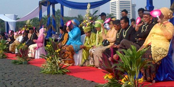 TNI AD gelar nikah massal 5.000 pasangan di Istora Senayan