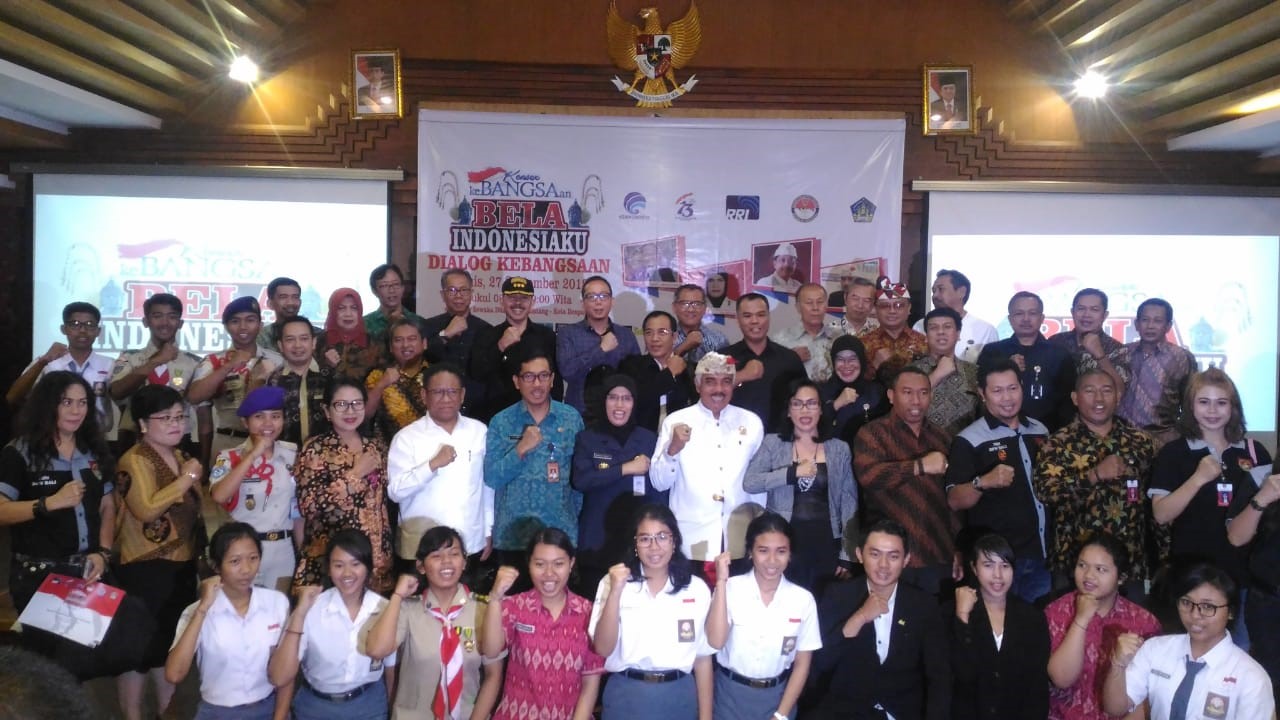 1.foto bersama