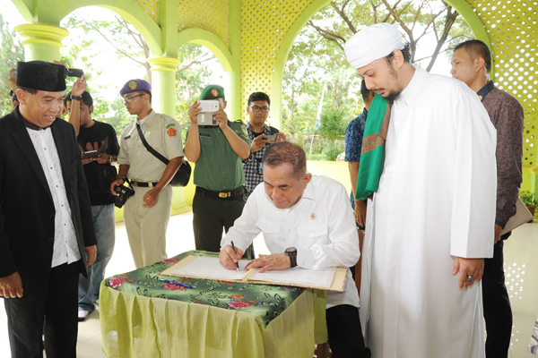 Pesantren Al Ashriyyah Nurul Iman