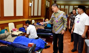 sekjen donor darah hari kartini-ok