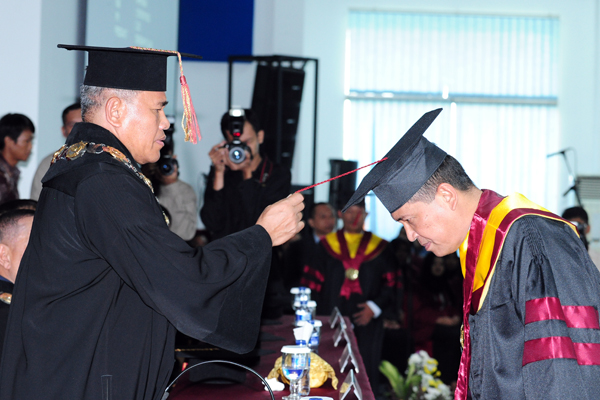 wisuda-unhan-2