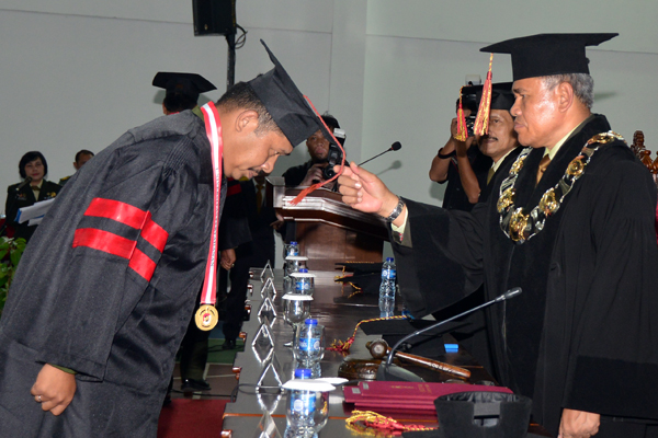 wisuda unhan