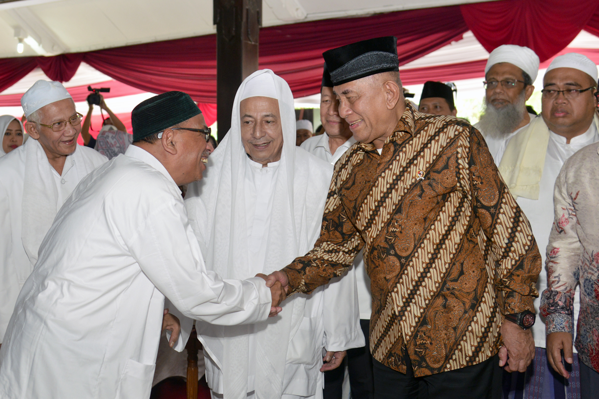 menhan-hadiri-silaturahim-ulama-tni-polri